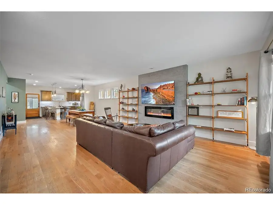 1009 Boulder St, Colorado Springs, CO 80903 - #2