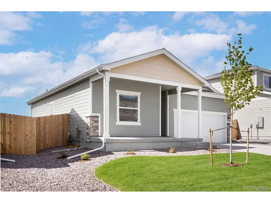 48185 Shetland Dr, Bennett, CO 80102 - #2