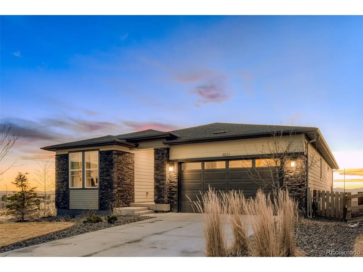 4021 N Biloxi Ct, Aurora, CO 80019 - #1