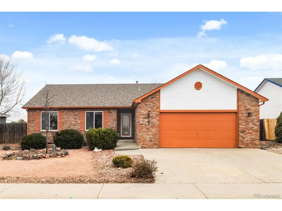 707 Rodgers Cir, Platteville, CO 80651 - #2
