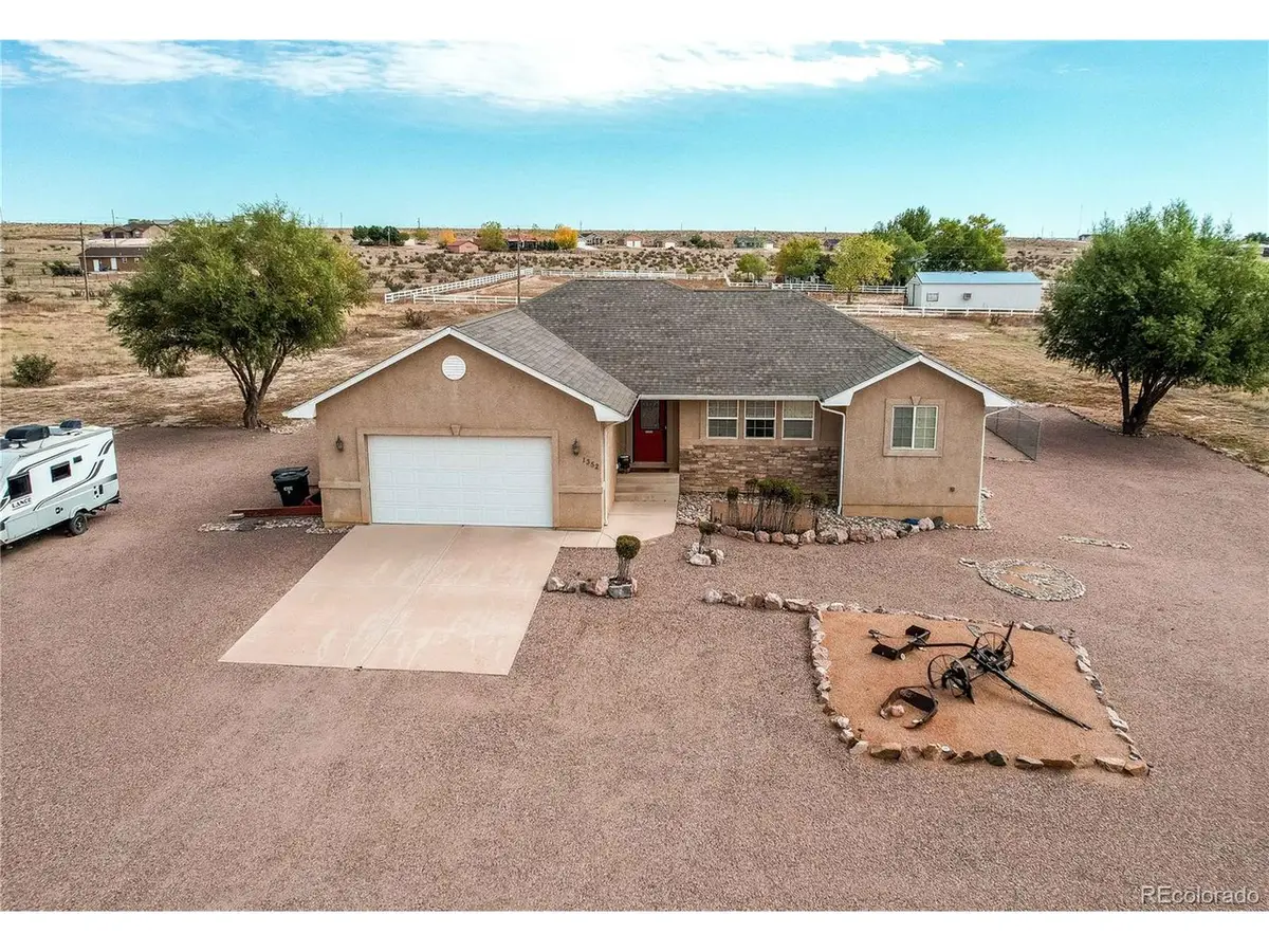 1352 N Blue Lake Ln, Pueblo, CO 81007 - #1