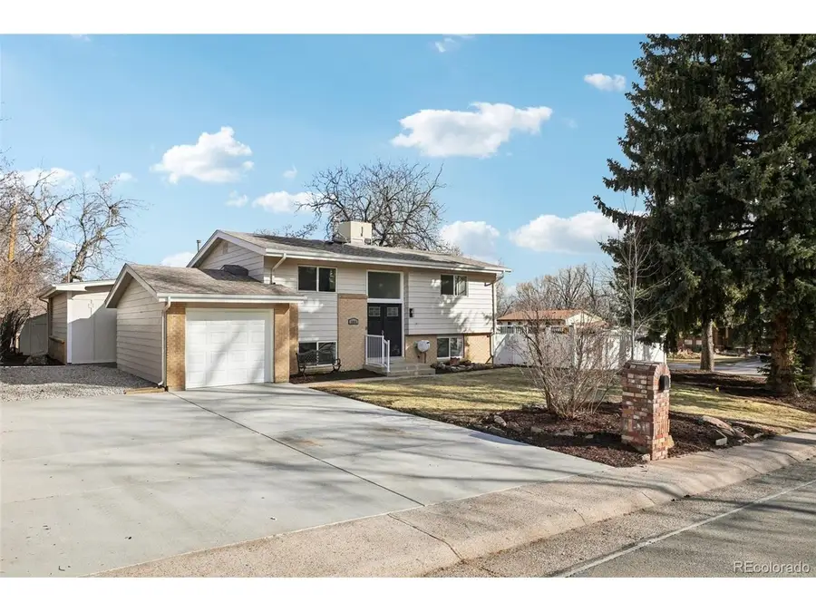 1084 S Parfet Ct, Lakewood, CO 80226 - #3