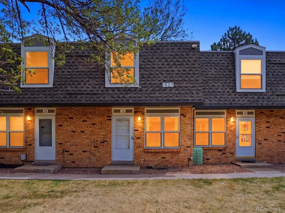 1527 S Owens St #12, Denver, CO 80232 - #1