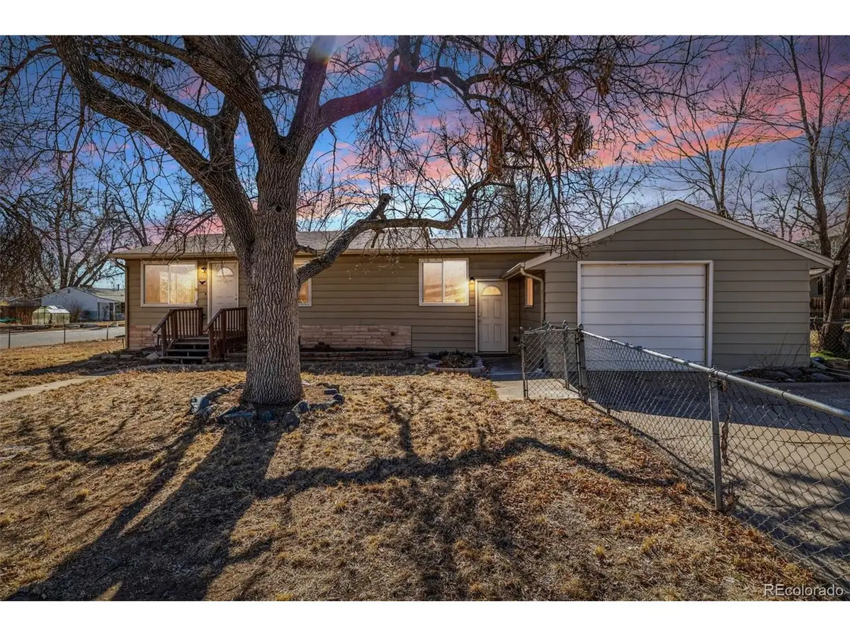 3110 W Bear Creek Dr, Englewood, CO 80110 - #1