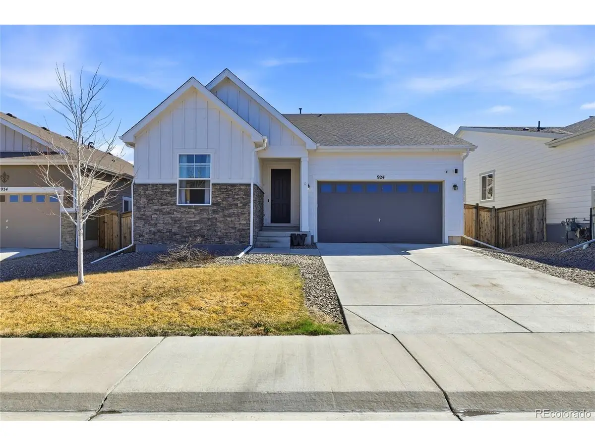 924 N Waterloo St, Aurora, CO 80018 - #1