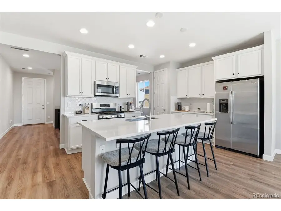 924 N Waterloo St, Aurora, CO 80018 - #2