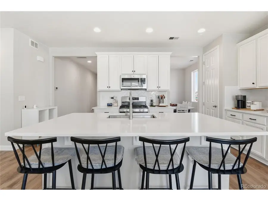 924 N Waterloo St, Aurora, CO 80018 - #3