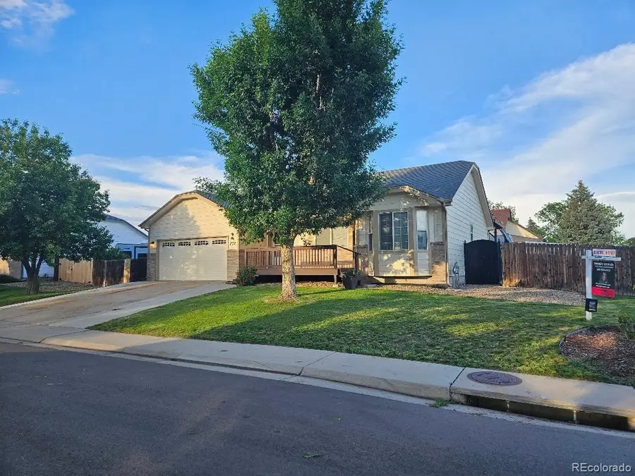 808 Idalia St, Aurora, CO 80011 - #2