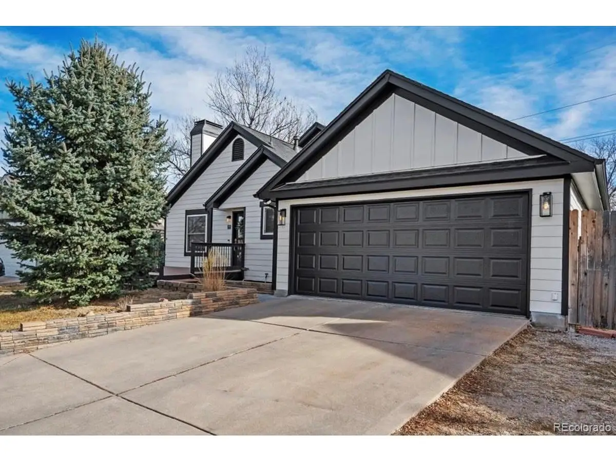 18040 E Bellewood Dr, Aurora, CO 80015 - #1