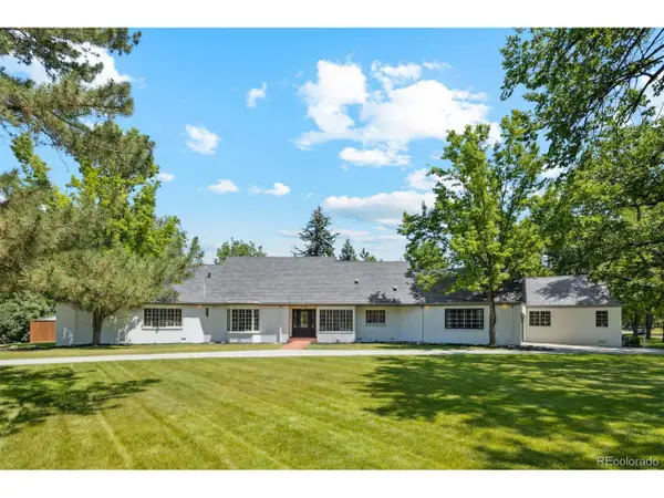 3360 S Columbine Cir, Englewood, CO 80113