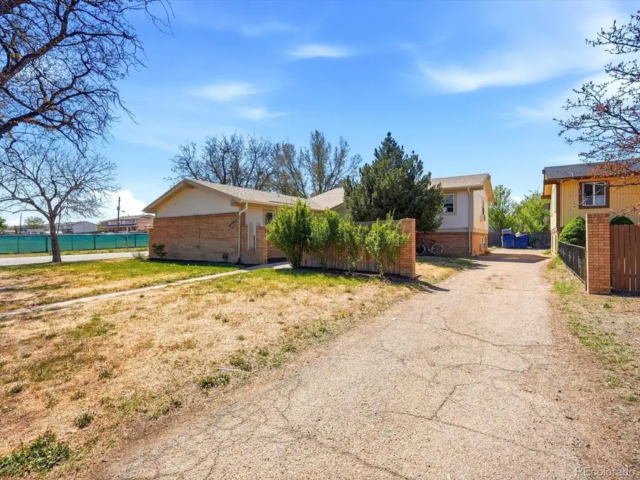 16492 E 13th Pl, Aurora, CO 80011 - #3