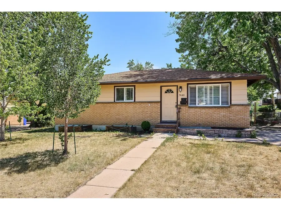 7440 W Oregon Dr, Lakewood, CO 80232 - #2