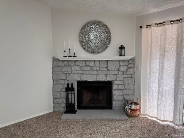 8225 Fairmount Dr #2-204, Denver, CO 80247