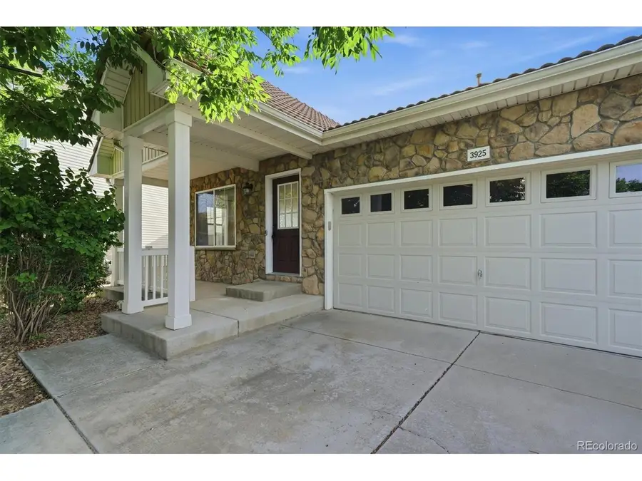 3925 Kenwood Cir, Johnstown, CO 80534 - #2