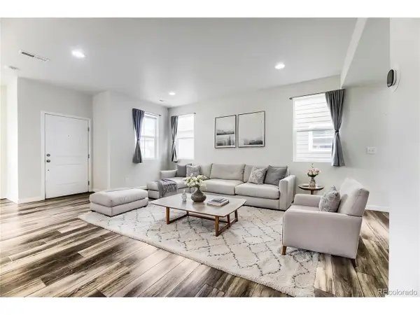 28435 E 8th Ave, Watkins, CO 80137