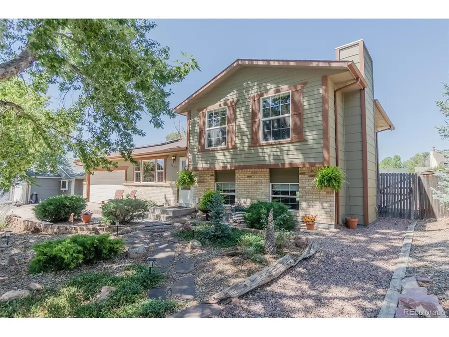 6870 Riverwood Ln, Colorado Springs, CO 80918 - #2