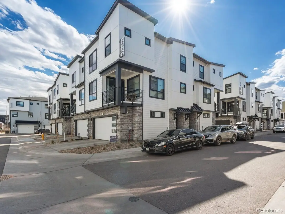 2060 S Holly St #2, Denver, CO 80222 - #1