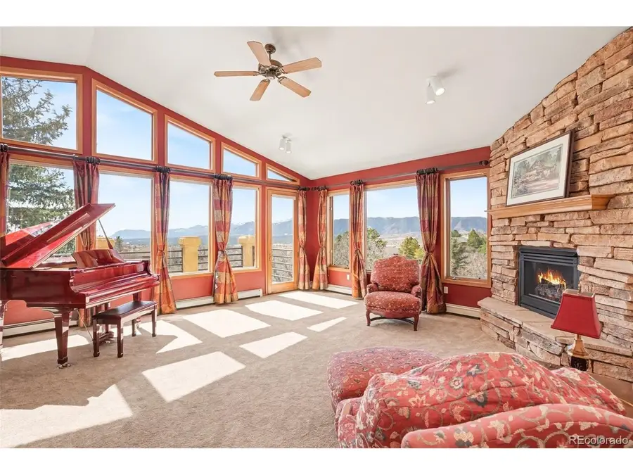 390 Scrub Oak Cir, Monument, CO 80132 - #2