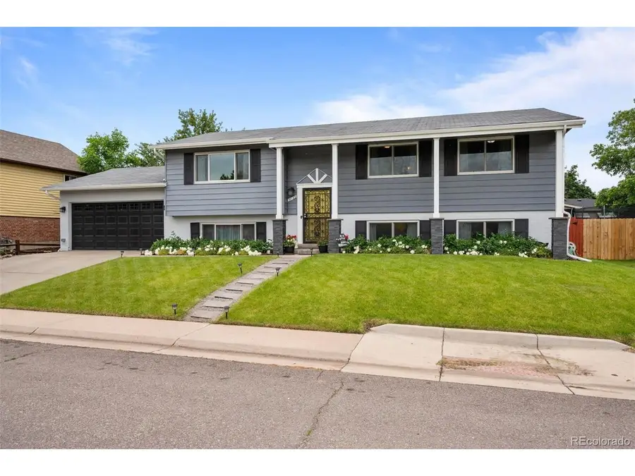 5049 Uvalda St, Denver, CO 80239 - #2