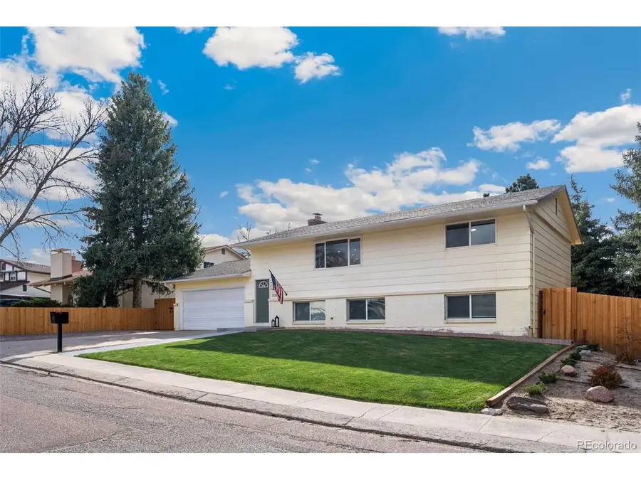 3135 Raindrop Dr, Colorado Springs, CO 80917 - Image #2