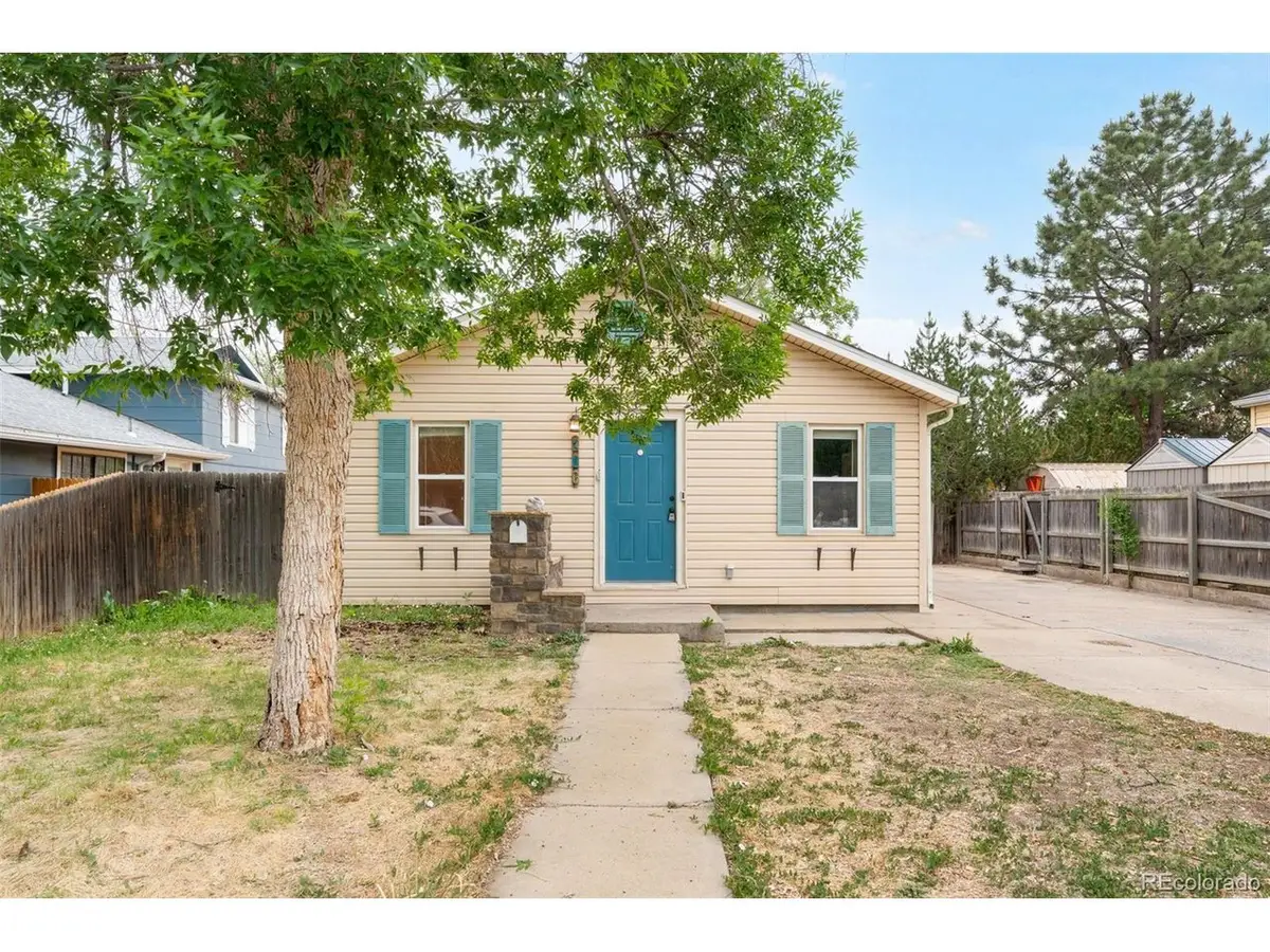 206 N 10th Ave, Brighton, CO 80601 - #1