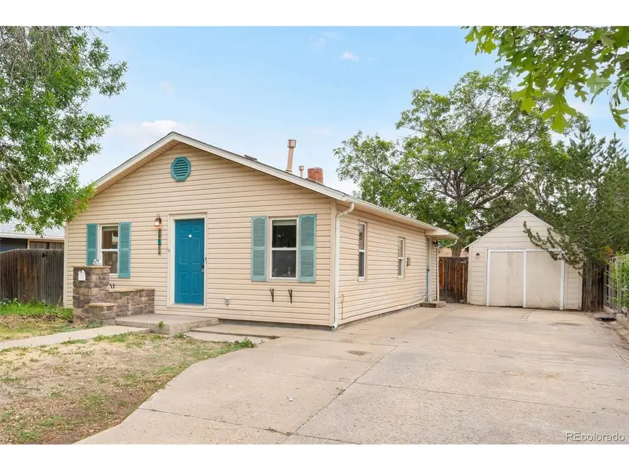 206 N 10th Ave, Brighton, CO 80601 - #3