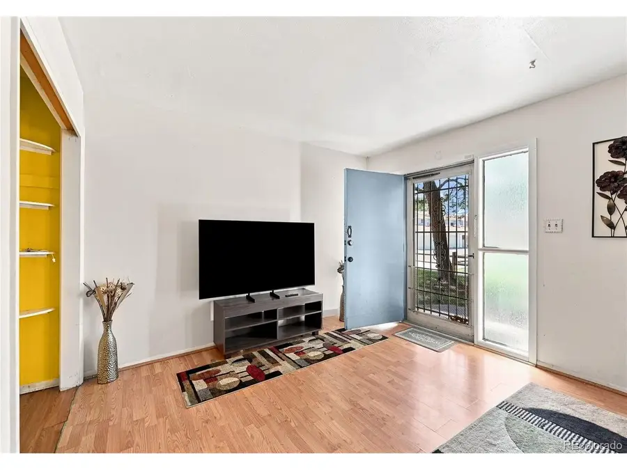 147 Paris Cir, Aurora, CO 80011 - #2