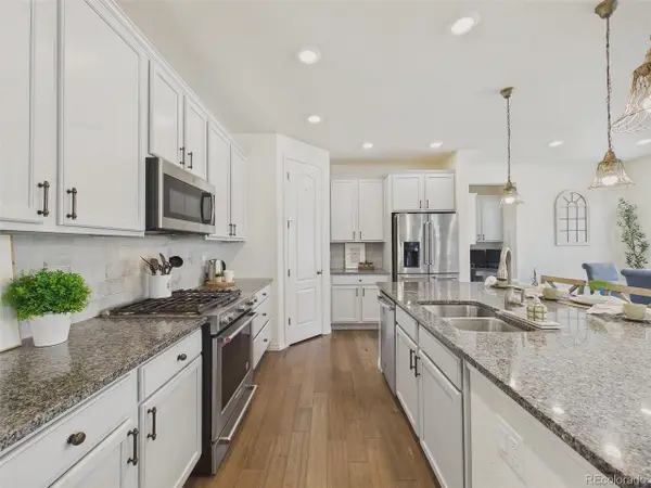 19011 W 84th Ave, Arvada, CO 80007