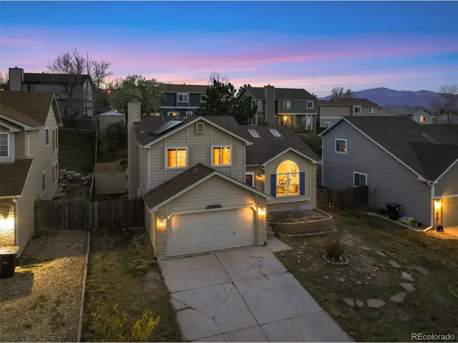 6095 Breeze Ct, Colorado Springs, CO 80918 - #2