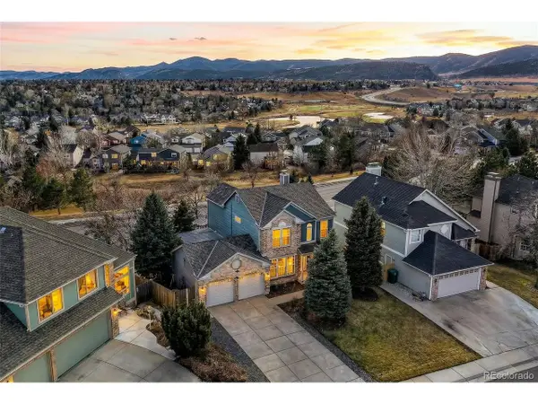 10668 W Peakview Dr, Littleton, CO 80127