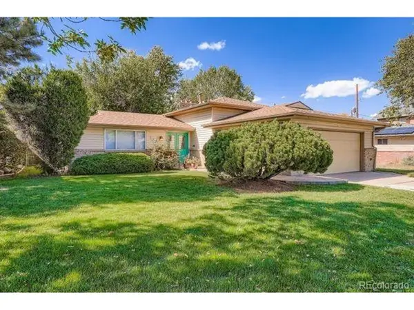 325 S Monaco Pkwy, Denver, CO 80224