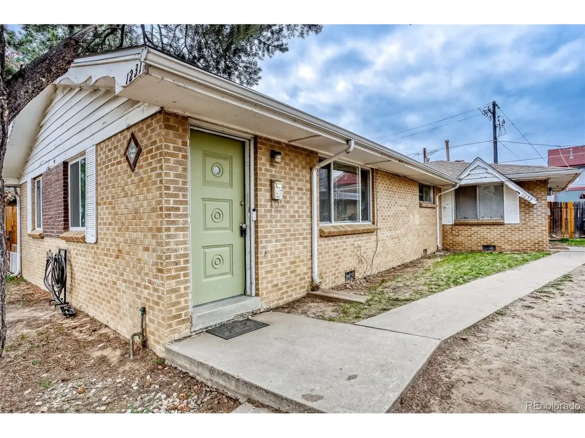 1231 Akron St, Aurora, CO 80010 - #1