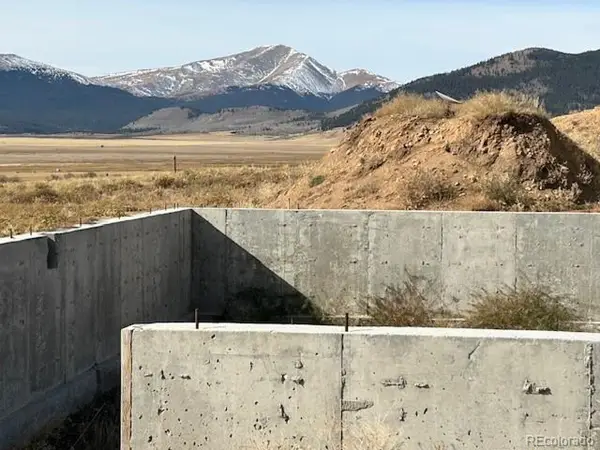 25 Redhill Rd, Jefferson, CO 80456