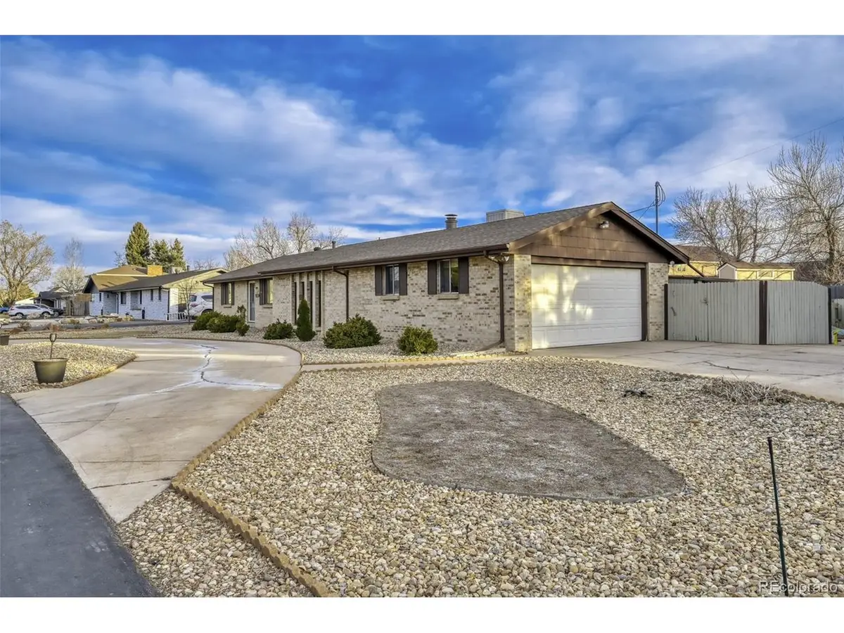 10220 Carmody Ln, Lakewood, CO 80227 - #1