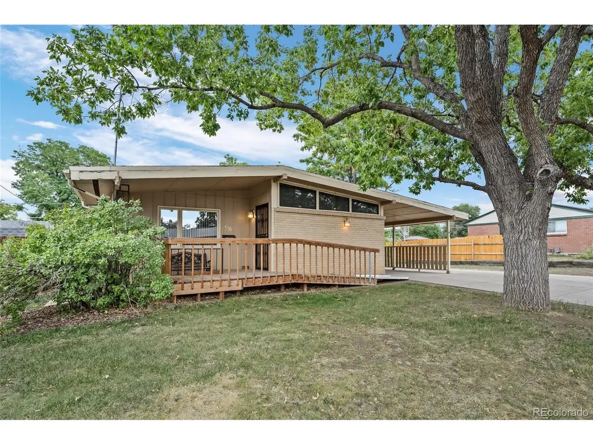 6728 S Birch Way, Centennial, CO 80122 - #1