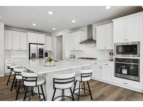 3888 Grand Baker St, Aurora, CO 80019