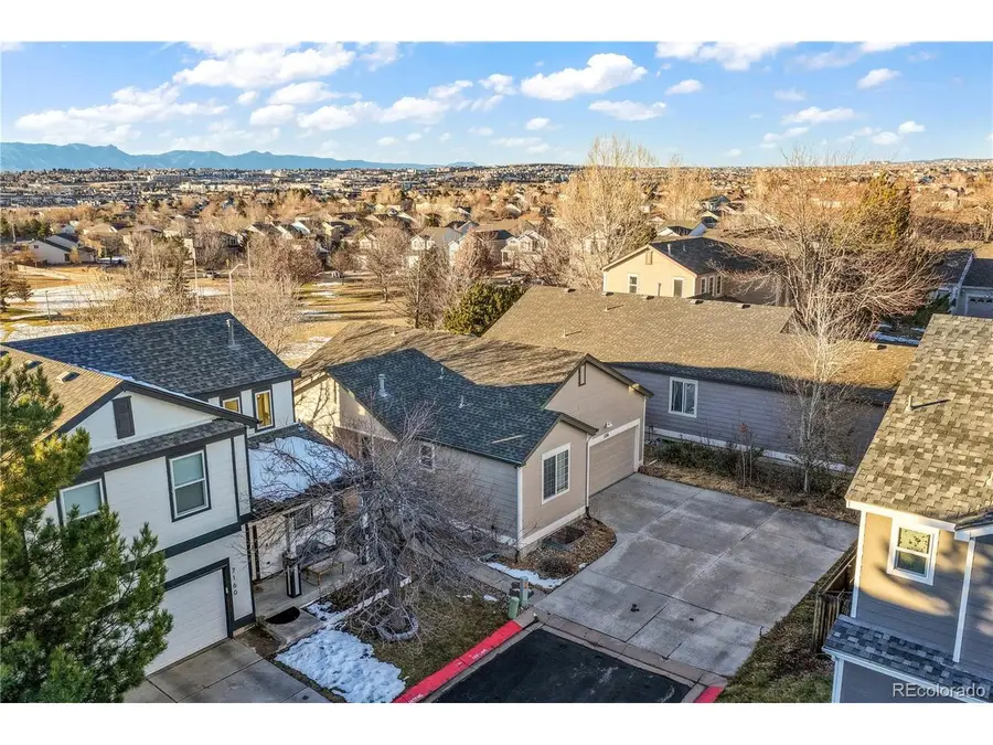 7170 Leeside Vw, Colorado Springs, CO 80922 - #2
