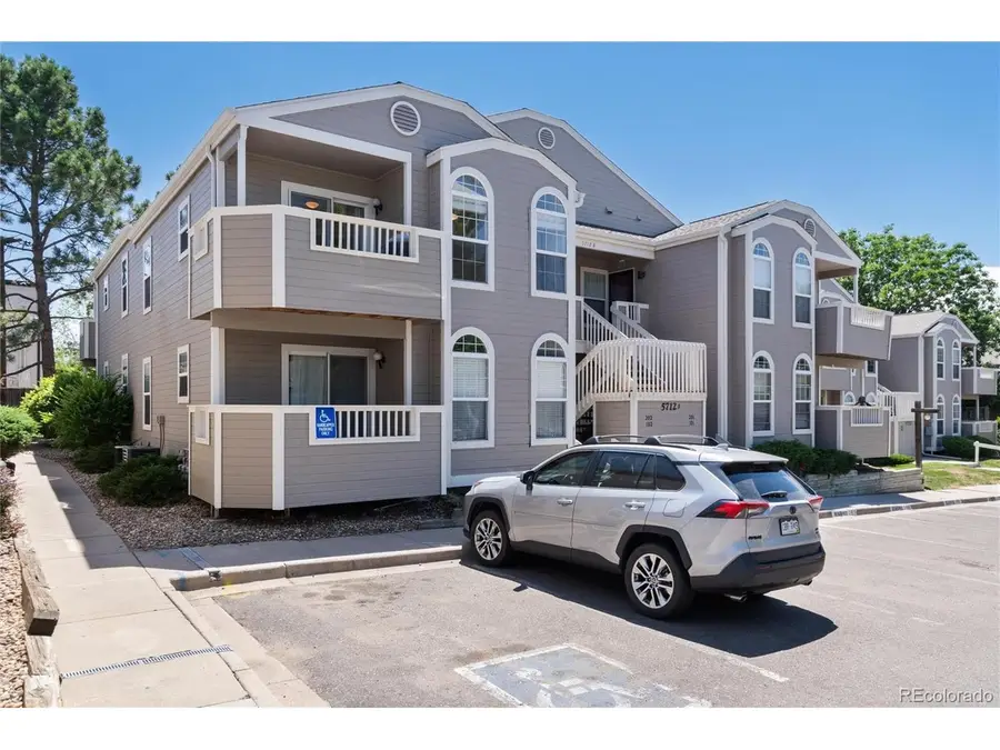 5712 W Asbury Pl #B202, Lakewood, CO 80227 - #2