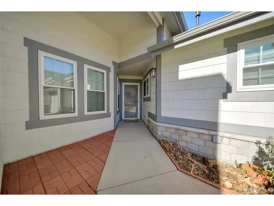 23653 E Links Pl, Aurora, CO 80016 - Image #2