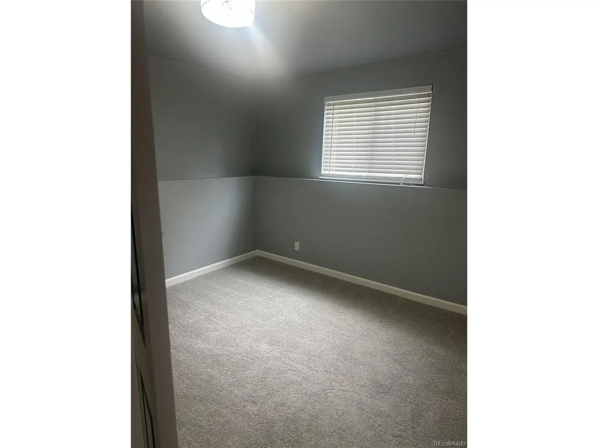 925 Arrawanna St, Colorado Springs, CO 80909 - #1