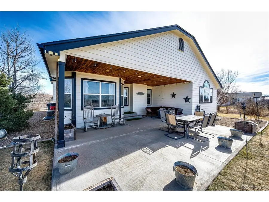 825 Cherokee St, Strasburg, CO 80136 - #3