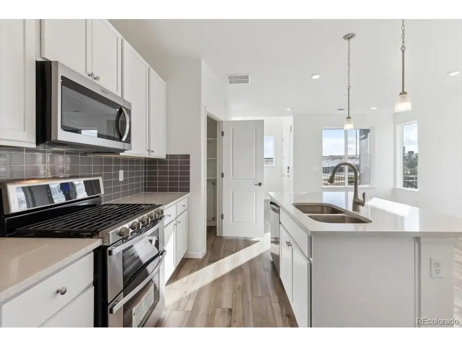 6680 Merseyside Ln, Castle Pines, CO 80108 - #3