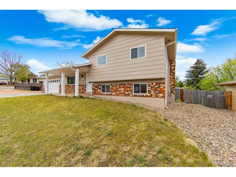 3005 Vickers Dr, Colorado Springs, CO 80918 - #2