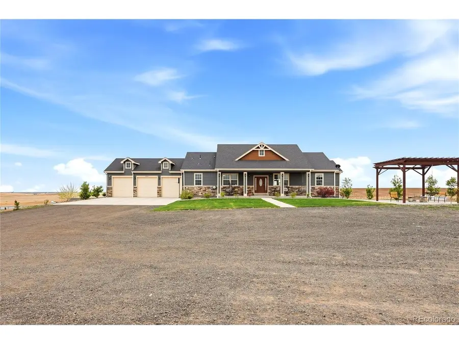 59601 E 56th Ave, Strasburg, CO 80136 - #3
