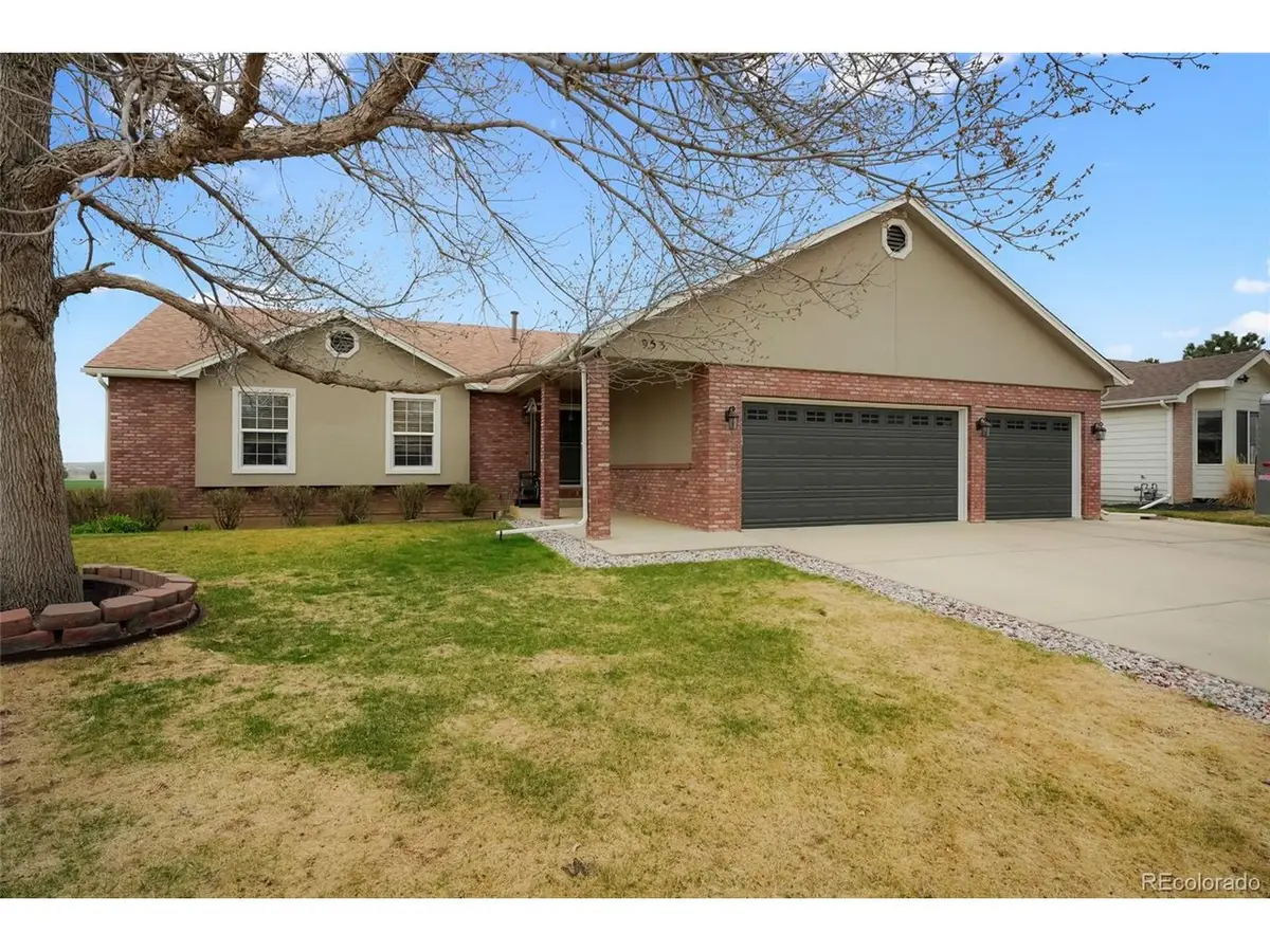 953 N Greeley Ave, Johnstown, CO 80534 - #1