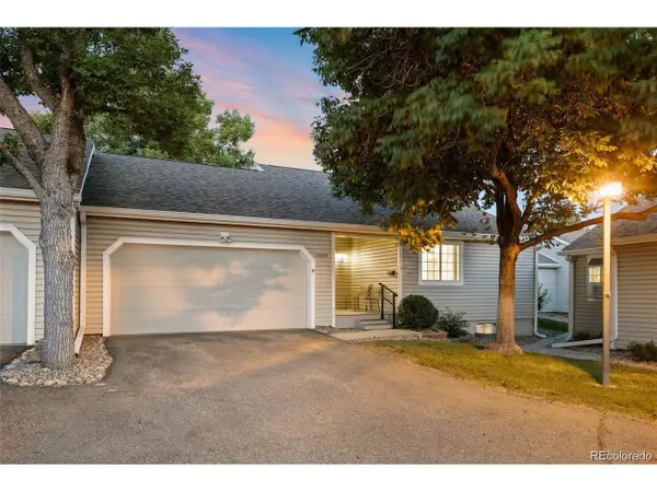 2808 S Heather Gardens Way #B, Aurora, CO 80014