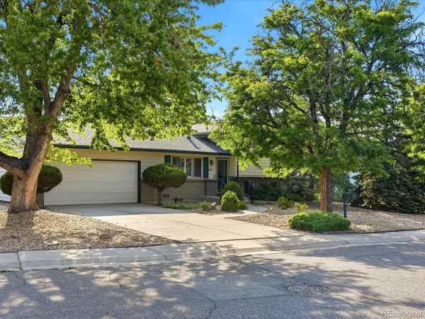 893 S Oswego Ct, Aurora, CO 80012