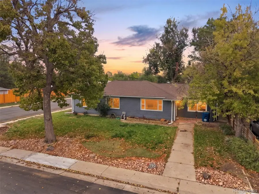 792 Geneva St, Aurora, CO 80010 - #2