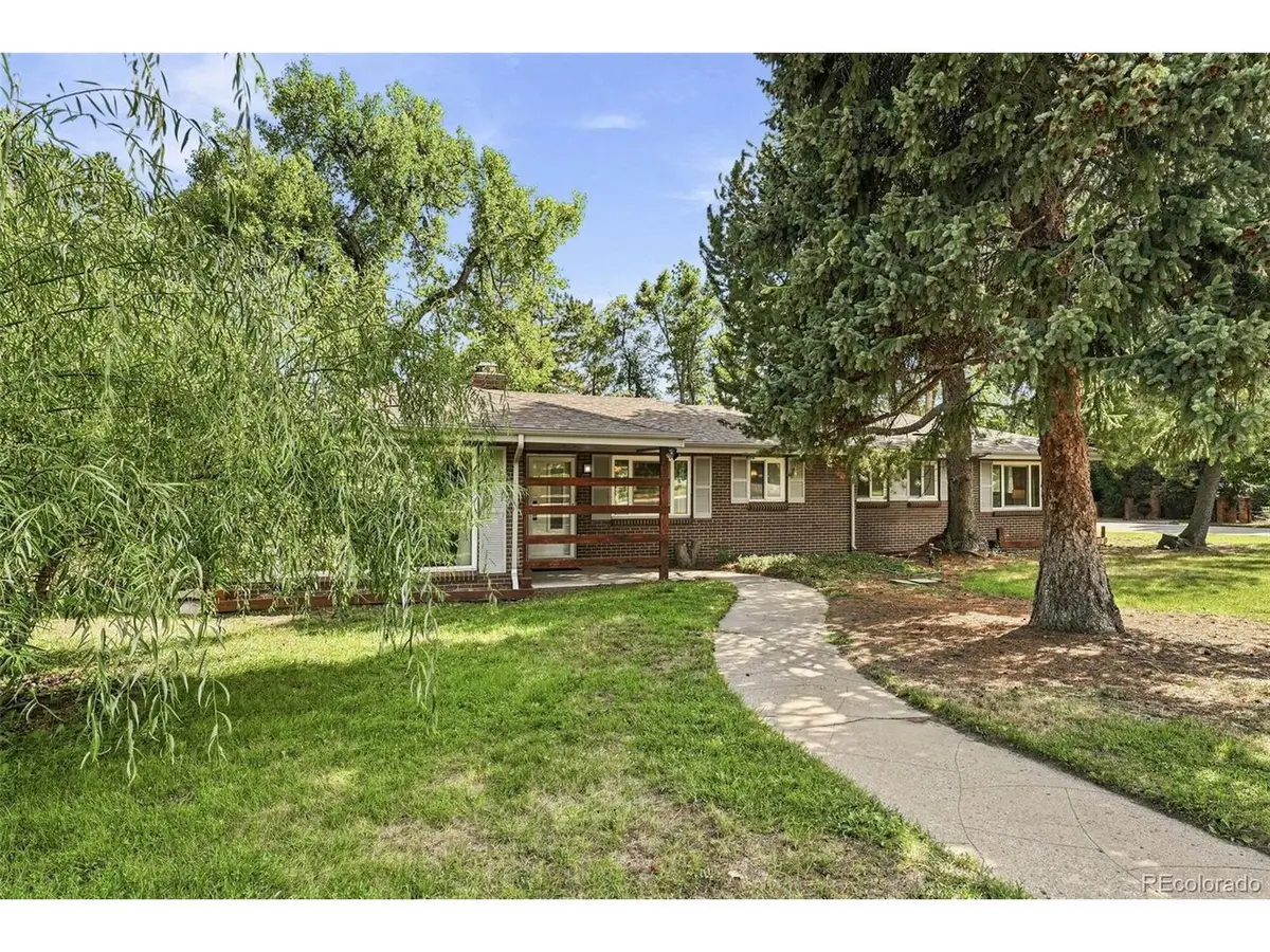 7990 Crest Dr, Lakewood, CO 80214 - #1