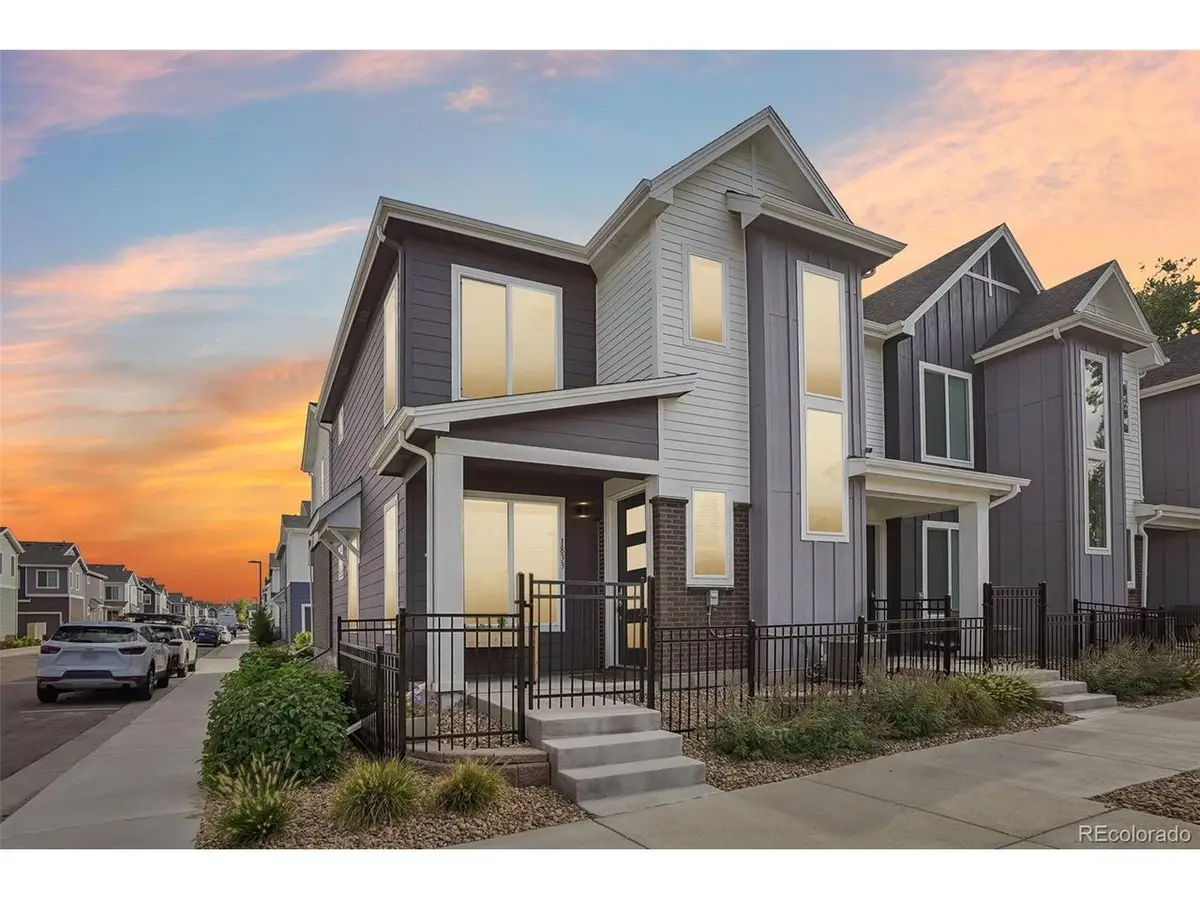 1833 S Poplar Ct, Denver, CO 80224 - #1